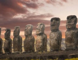 ISLA DE PASCUA: MISTERIO Y MAR